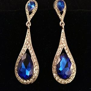 NEW - Earrings - blue crystal